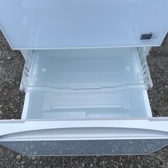 東芝　冷凍冷蔵庫　４２６Ｌ　５ドア　左開き　クリアシェルホワイト　２０１５年製　大型冷蔵庫　タッチオープン　クリアガラスドア　ＬＥＤフロントブライト照明　自動製氷　ｅｃｏモード　省スペース　ＧＲ－Ｈ４３ＧＸＶＬの画像