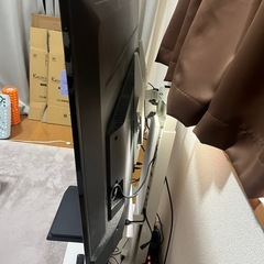 【取引済み】テレビとテレビ台の画像