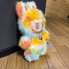 LABUBU ラブブ　ぬいぐるみ　レインボーの画像