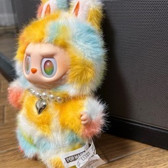 LABUBU ラブブ　ぬいぐるみ　レインボーの画像