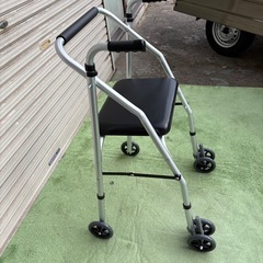 E322 【美品】歩行器 シルバーカー 介護用品の画像