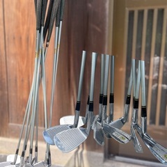 秋分の日価格🥀HONMA GOLF⛳️10本の画像