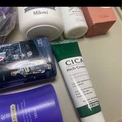 まとめ売りです ドロアス　ヘアマスク　入浴剤　桜　シカクリーム　韓国スキンケアクリーム 7点の画像