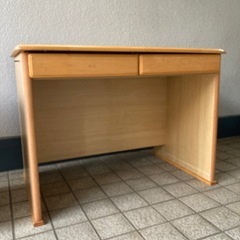 学習机、椅子、キャビネット3セットの画像