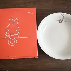 ミッフィーカレープレートの画像