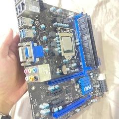 こコンピュータの画像