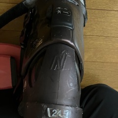 スキー板、靴、ストック
の画像
