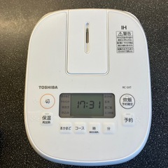 K2509-326 TOSHIBA IH ジャー炊飯器 RC-5XT ホワイト  3合炊き 2023年製 備長炭ダイヤモンド釜 高火力IH 通電確認済み キズ汚れ有りの画像