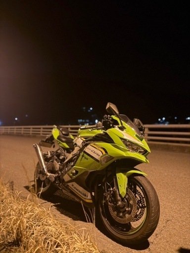 カワサキ ZX4RRKRT
Edition