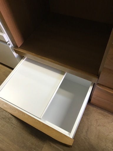 ジャングルジャングル貝塚店　河口家具　食器棚　レンジボード　アドバンス　高級家具　お洒落　貝塚市　二色浜　リサイクルショップ
