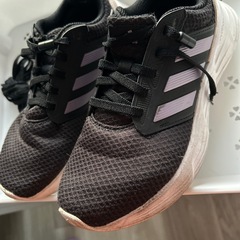 adidas◦の画像