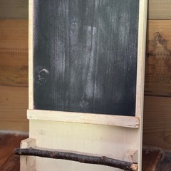 木製飾り棚(黒板)の画像