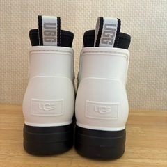 【新品未使用】UGG アグ　レインブーツ　25㎝の画像