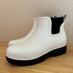 【新品未使用】UGG アグ　レインブーツ　25㎝の画像