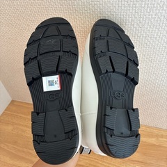 【新品未使用】UGG アグ　レインブーツ　25㎝の画像