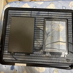 爬虫類ケージの画像