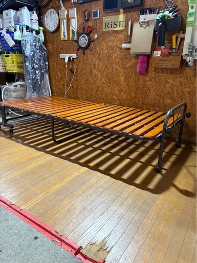 I1805   折り畳みベッド　木製ベッド　