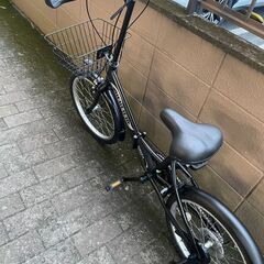 リサイクルショップどりーむ荒田店　No506 折りたたみ自転車　２０インチ　ギア切り替え付き♪　折りたたみ可能で便利♪　状態奇麗です♪の画像