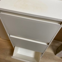 収納家具の画像