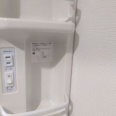 【無料】不要になったシャンプードレッサー 洗面化粧台(ミラーキャビネットのみ)差し上げます。の画像