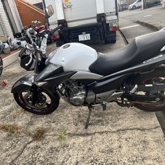 走行距離極少 GSR250 バッテリー チェーン 新品 オイルフルード交換 フォークOH済の画像