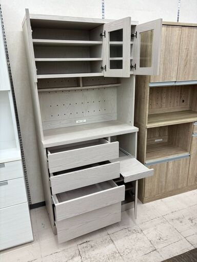 リユースのサカイ栃木店★ジモティ割あり★  食器棚 オイスターホワイト W90×D41.5×H182.5 クリーニング済み TC10817