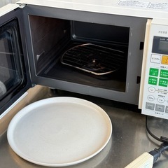 A610◇ハーブリラックス オーブンレンジ◇600W◇2017年製◇ターンテーブル◇電子レンジ◇YMW-W16D1     の画像