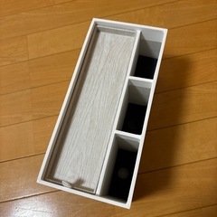 【ニトリ】ティッシュ＆リモコン収納の画像