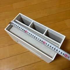 【ニトリ】ティッシュ＆リモコン収納の画像