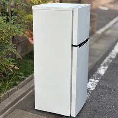 配送🉑【2018年製】Hisense 2ドア冷凍冷蔵庫 HR-B1201の画像
