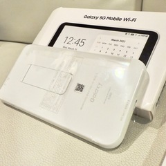 【ほぼ新品】付属品全部あり　GALAXY 5G Mobile Wi-Fi SCR01の画像