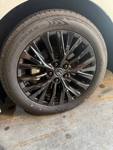 40、45ヴェルファイア新車外しタイヤ値段は4本の価格です。