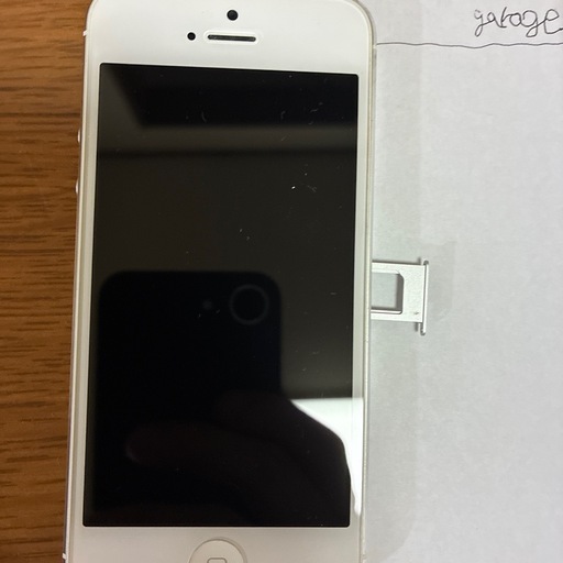 (^ ^)中古品AppleiPhone5フルセット新品バッテリー交換済み