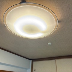 National製シーリングライト（直径約50cm）の画像