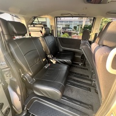 日産　セレナ　の画像