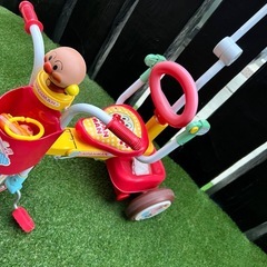 アンパンマン三輪車の画像