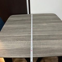 テーブル2人掛けの画像