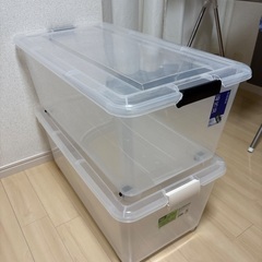 押入れ収納、衣装ケースの画像