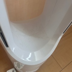 タワー型扇風機の画像