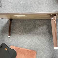 折りたたみ式小型テーブルの画像