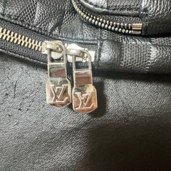 LOUIS VUITTONショルダーバッグの画像