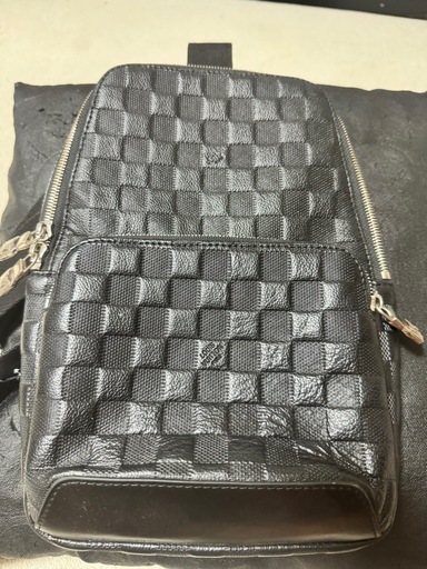 LOUIS VUITTONショルダーバッグ