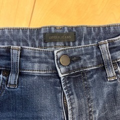 UNIQLO スキニージーンズの画像