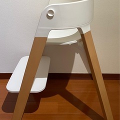 ★秋分の日限定お値下げ★ストッケ　STOKKE　ステップスチェア　ホワイト/ナチュラルの画像