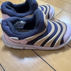 Nike スニーカー ネイビ/ピンク16cmの画像
