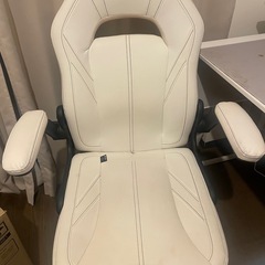ドウインクス・ゲーミングチェアの画像