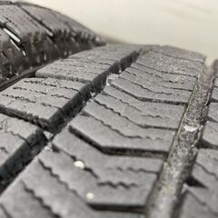 BS BRIDGESTONE BLIZZAK VRX2 195/65R15 15インチ スタッドレス 4本 22年製 プリウス ノア ヴォクシー アイシス ウィッシュ等　(STJ033)の画像
