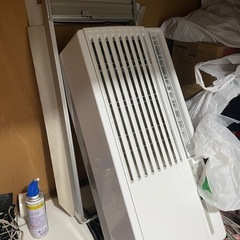 窓
用クーラーの画像