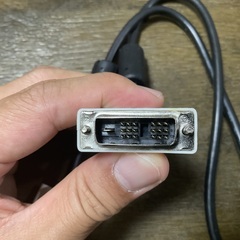 【中古ほぼ未使用】DVI-D DVIケーブル 1本の画像