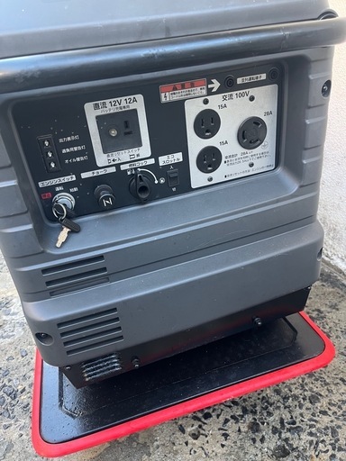 HONDAホンダEU28is インバーター発電機 ガソリンエンジン 防音型（車輪なし）?プロフ必読